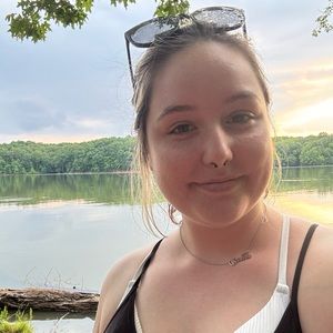 Meet your Posher, Faith